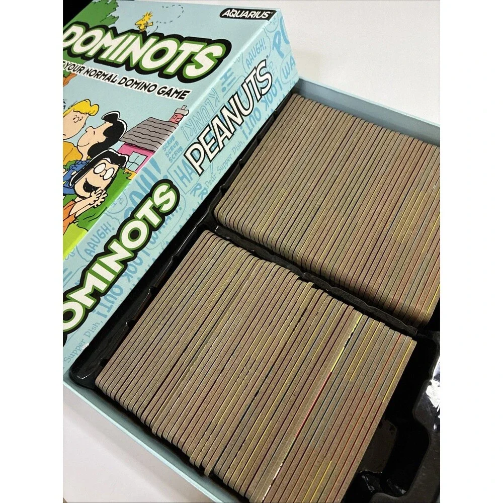 Peanuts Dominots Game